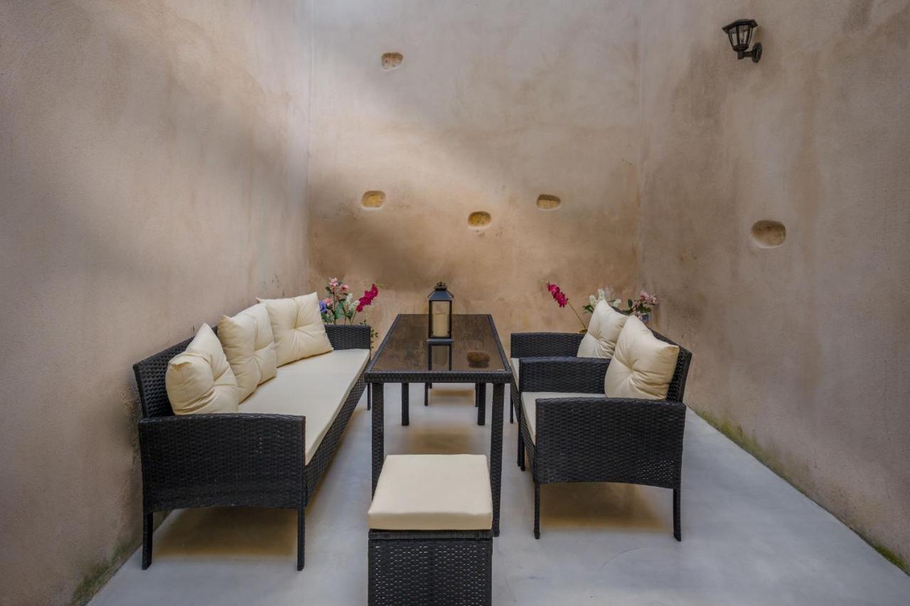 Central Art Maisonette By Estia Apartment Heraklion  Exterior photo